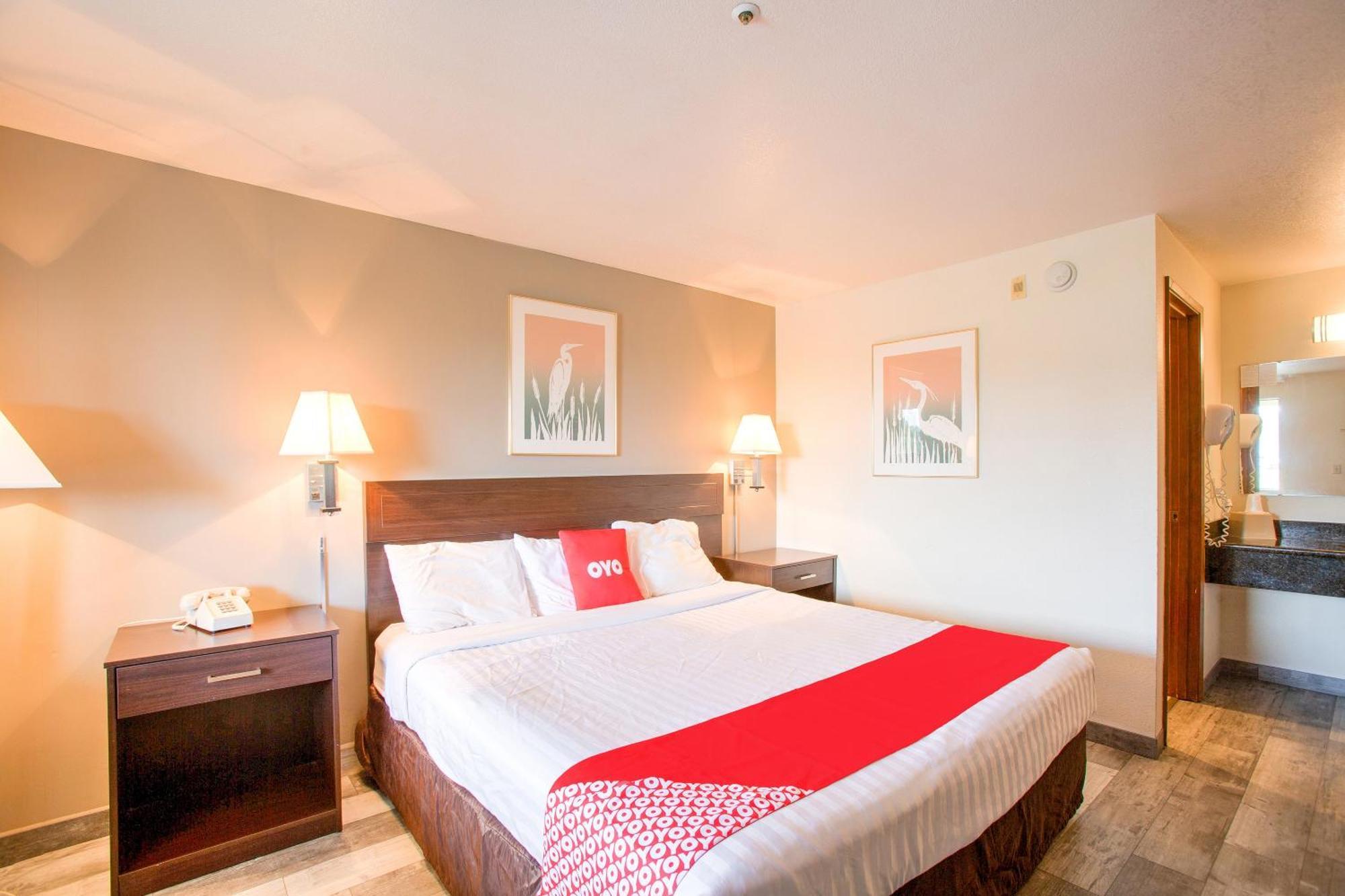 Oyo Woodland Hotel And Suites Kültér fotó