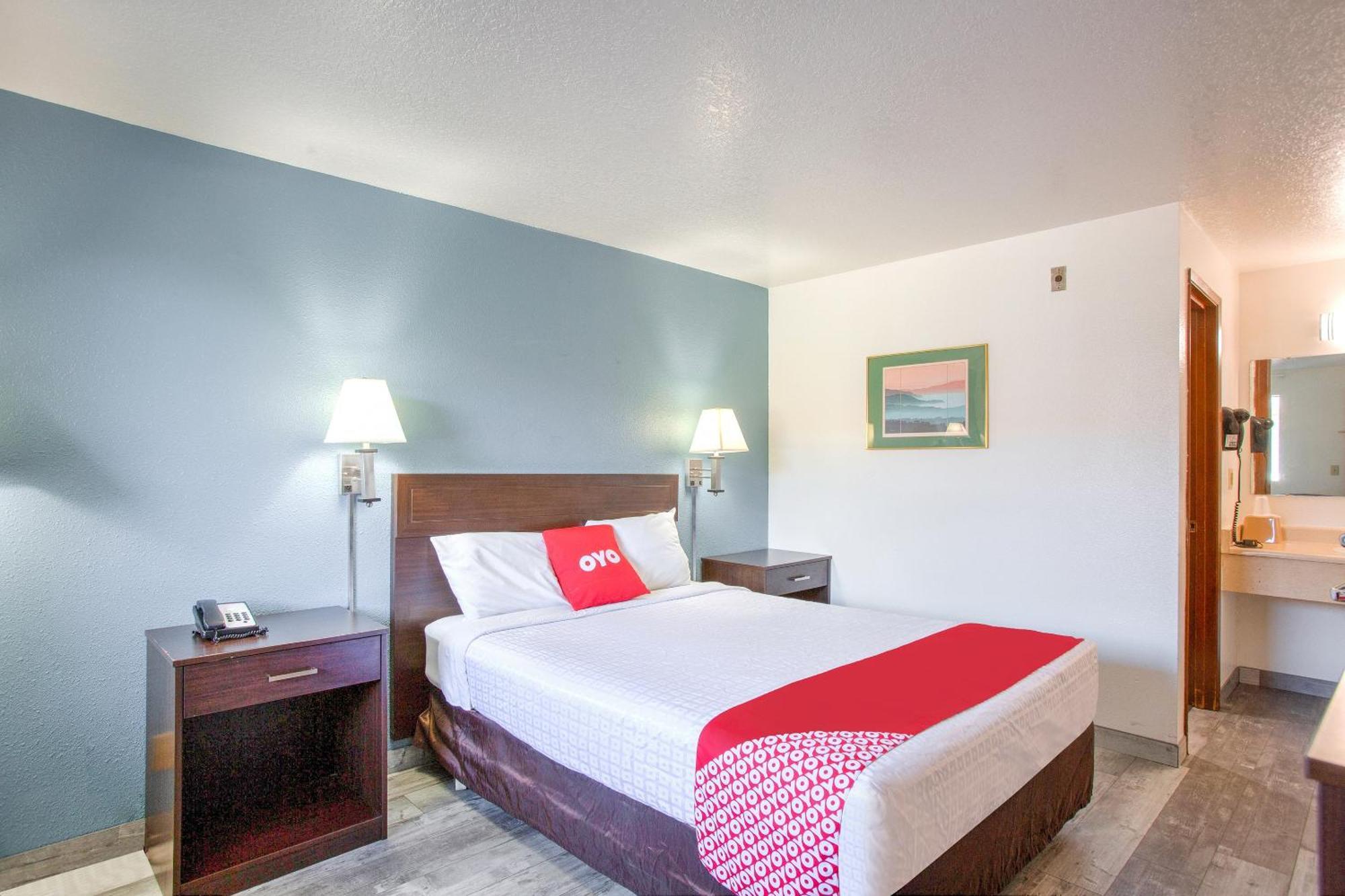 Oyo Woodland Hotel And Suites Kültér fotó