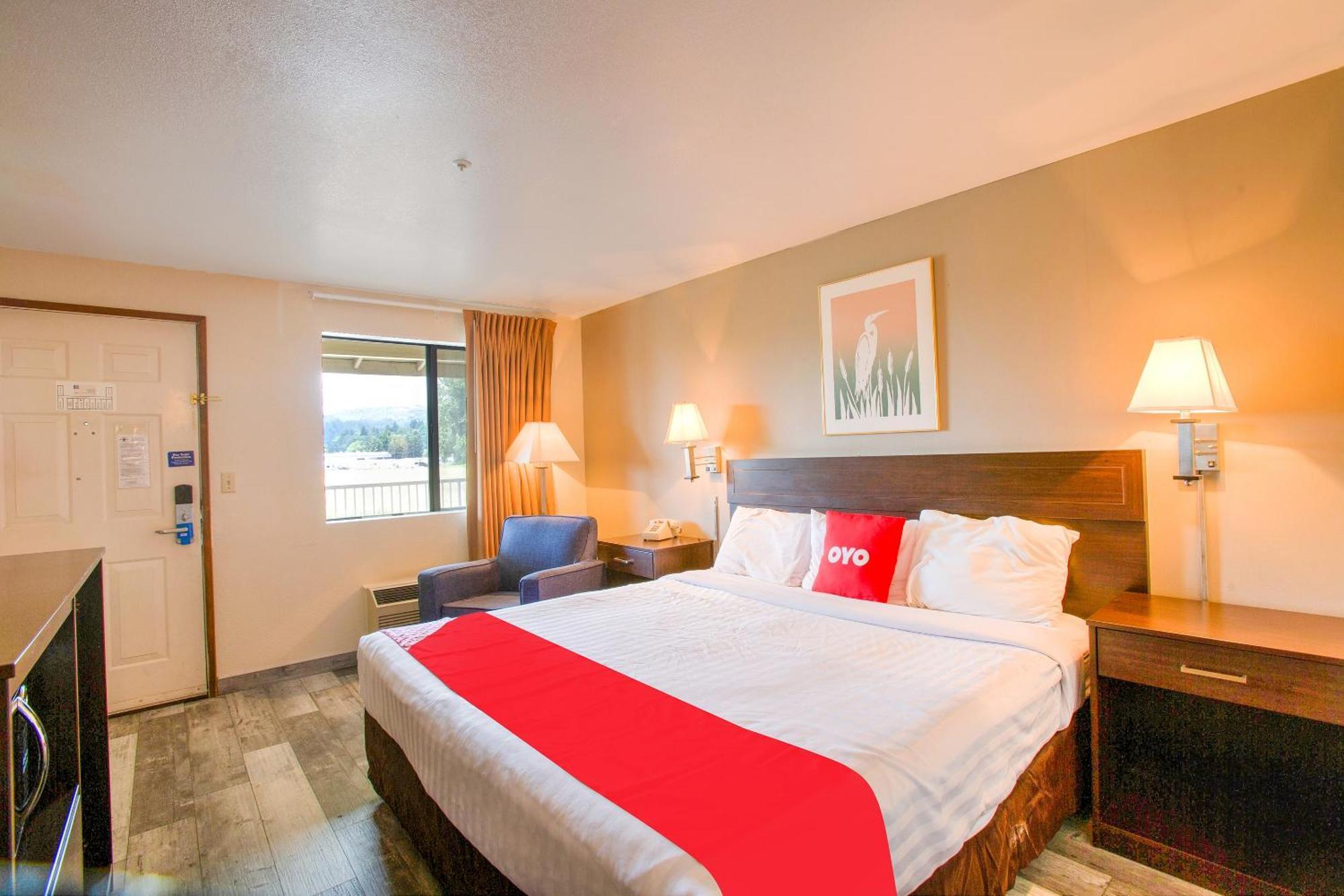 Oyo Woodland Hotel And Suites Kültér fotó